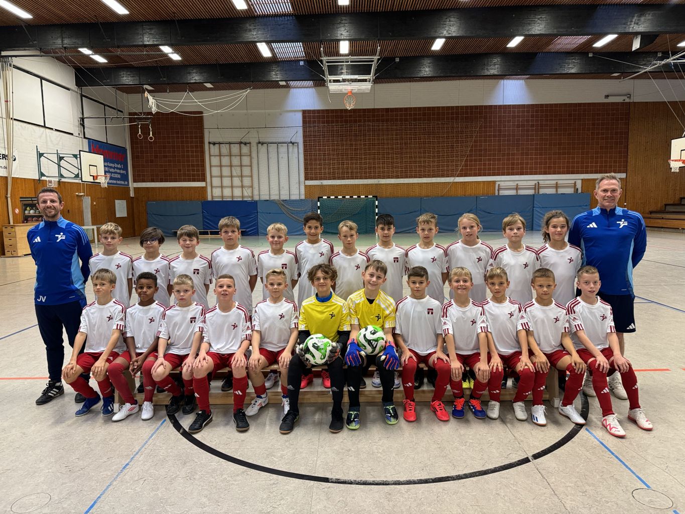 Spielerkader des Schulfußballzentrums 4 1365 1024