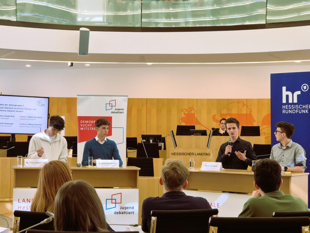 Berlin, ich komme! – 1. Platz für Marius Kümmel im Landesfinale von Jugend debattiert 3 20250402 134100