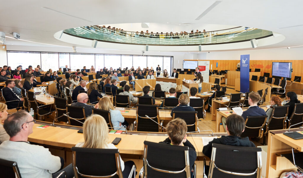 Berlin, ich komme! – 1. Platz für Marius Kümmel im Landesfinale von Jugend debattiert 20 Jugend debattiert LF 2025 078