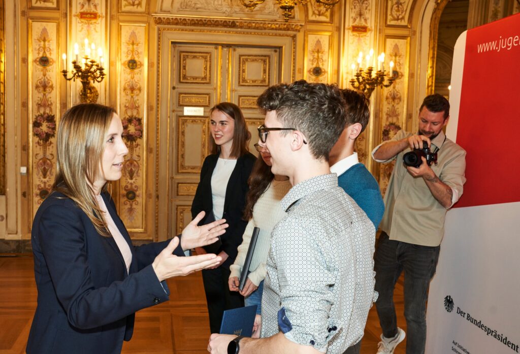 Berlin, ich komme! – 1. Platz für Marius Kümmel im Landesfinale von Jugend debattiert 13 Jugend debattiert LF 2025 246