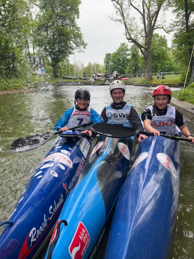 Erfolgreich auf dem Wasser: Rabanus-Maurus-Schüler glänzen bei Deutscher Meisterschaft im Wildwassersprint 2 Roman Felix Lotta2