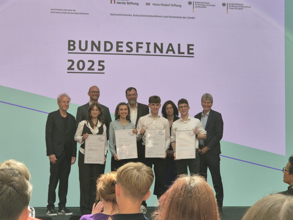 Bundesfinaltage von Jugend debattiert in Berlin - Marius Kümmel unter den besten vier Debattanten Deutschlands 7 20250607 133713