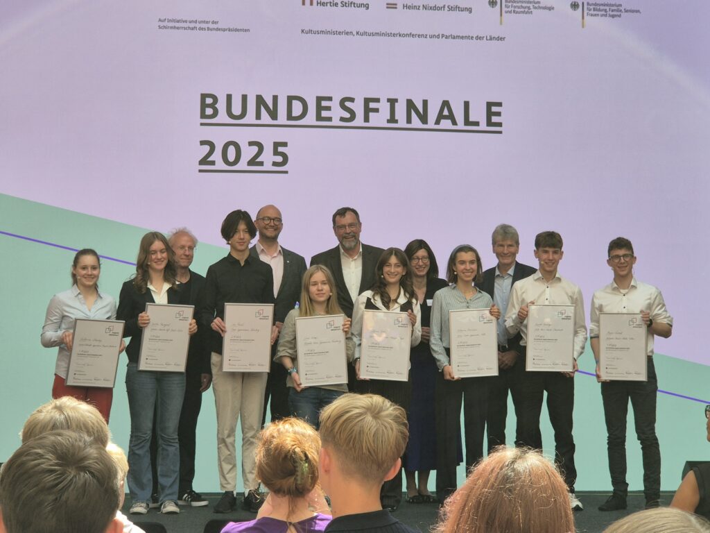Bundesfinaltage von Jugend debattiert in Berlin - Marius Kümmel unter den besten vier Debattanten Deutschlands 20 20250607 133832