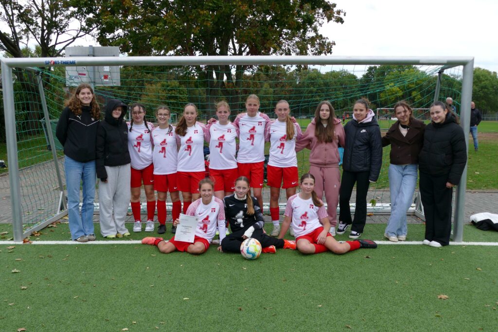 Jugend trainiert für Olympia – Kreisentscheide Fußball U16 und U18 1 JtfO KE Fussball Maedchen U18neu