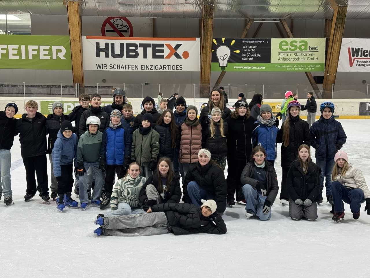 Ausflug 6b EisbahnHP