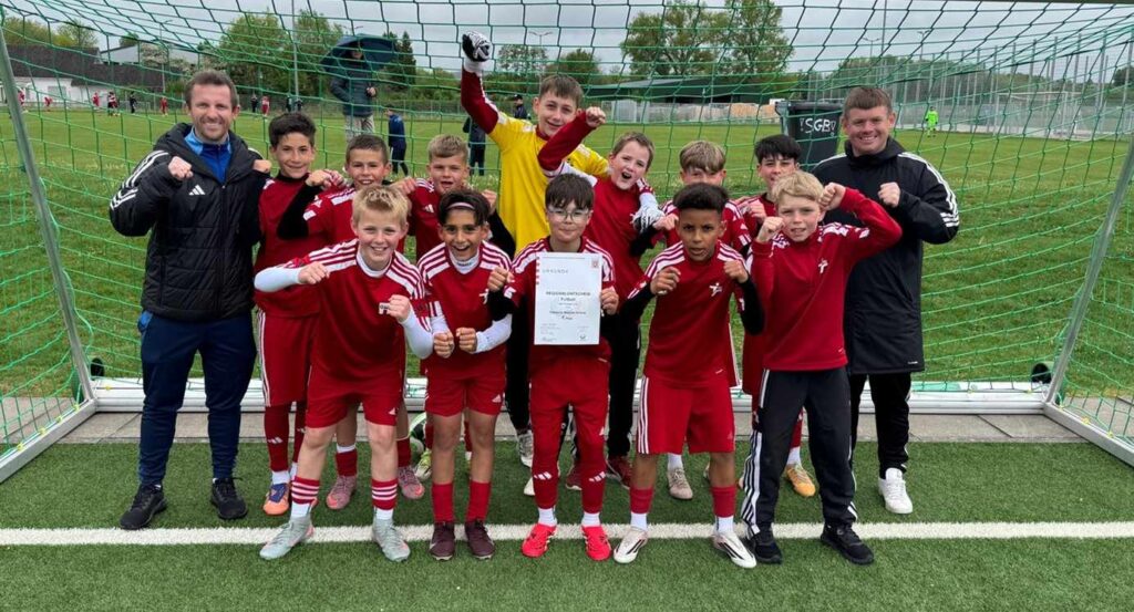 RE Fussball U14klein